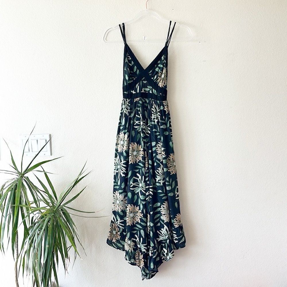 Urban Outfitters Strappy Back Floral Wide Leg Jumpsuit - Picture 6 of 14
